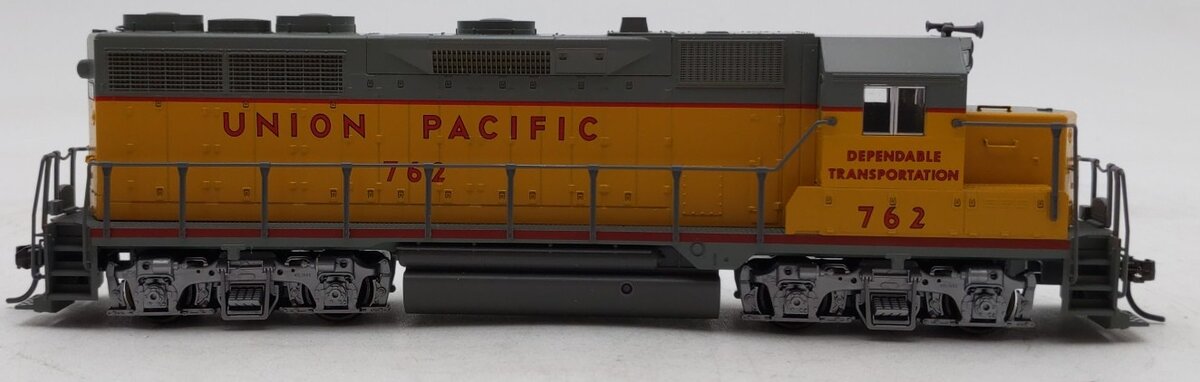 Kato 37-02D HO Scale Union Pacific EMD GP35 Phase 1a Diesel Locomotive #762 EX/Box