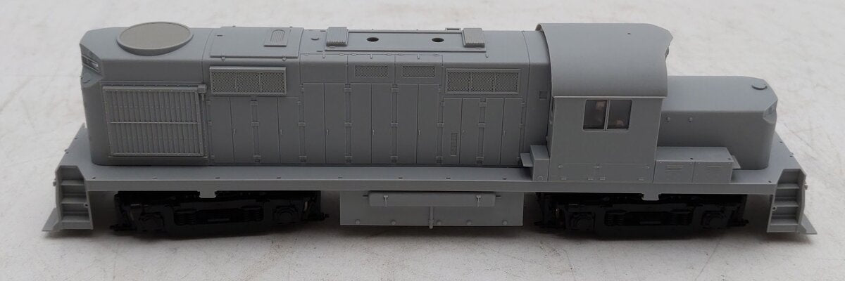 Atlas 8390 HO Undecorated RS32 Diesel w/Dynamic Brakes