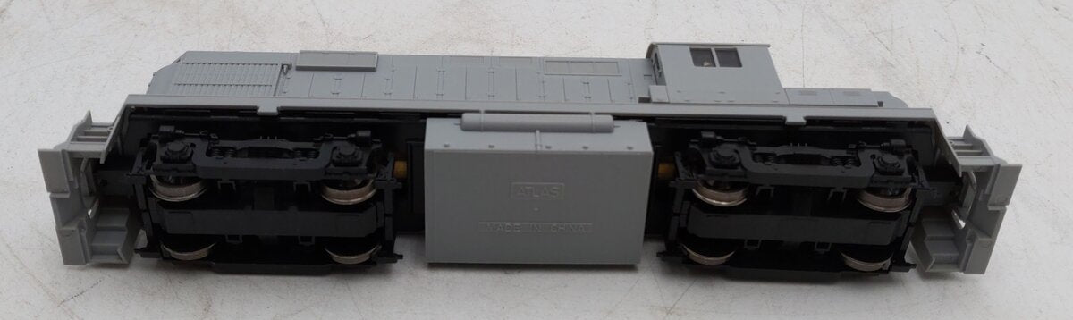 Atlas 8390 HO Undecorated RS32 Diesel w/Dynamic Brakes