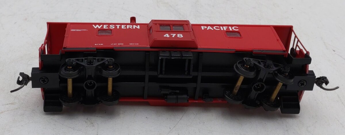 Walthers 932-4359 HO Western Pacific International Bay Window Caboose #478 Kit LN/Box