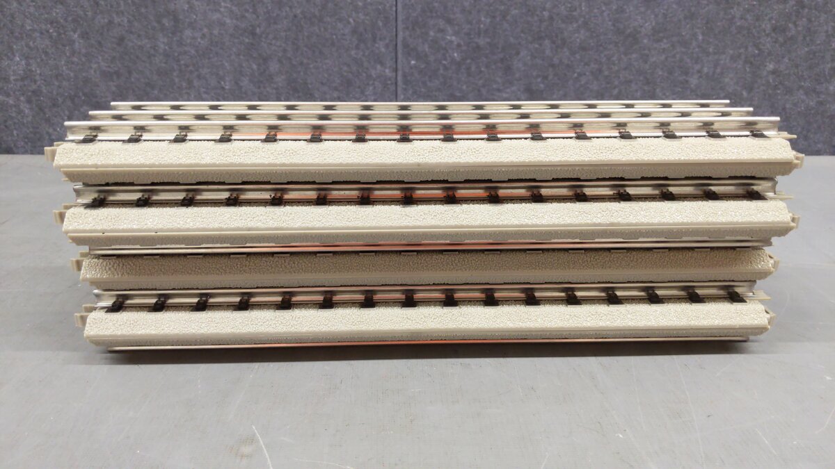 MTH Assorted Standard RealTrack - Oval Set [30] EX
