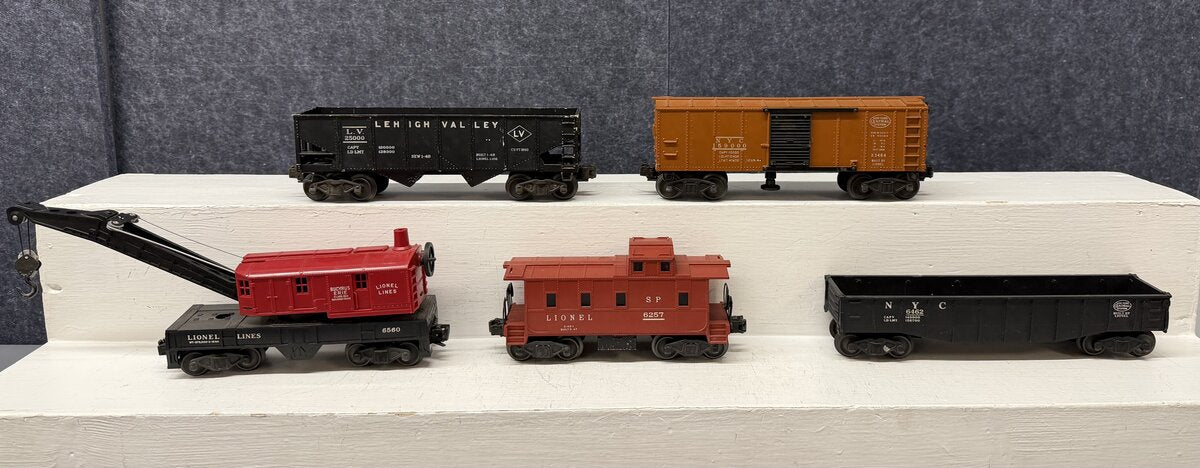 Lionel Vintage O Freight & Operating Cars: X3464, 6257,6462, 6456, 6560 [5] VG