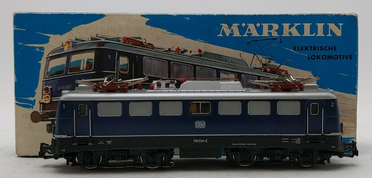 Marklin 3039 HO Scale DB E10238 Electric Locomotive EX/Box