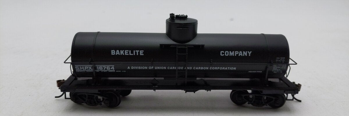 Red Caboose 33042-3 HO Scale Bakelite 10,000 Gallon Tank Car #16764 LN/Box