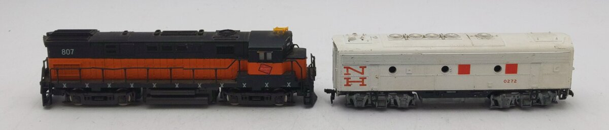 Roco & Athearn HO Assorted Diesel Locomotives [2] VG