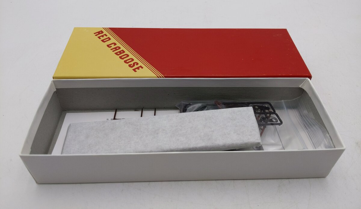 Red Caboose RC-2233-8 Louisville & Nashville 42' Flatcar Kit 22042 NIB