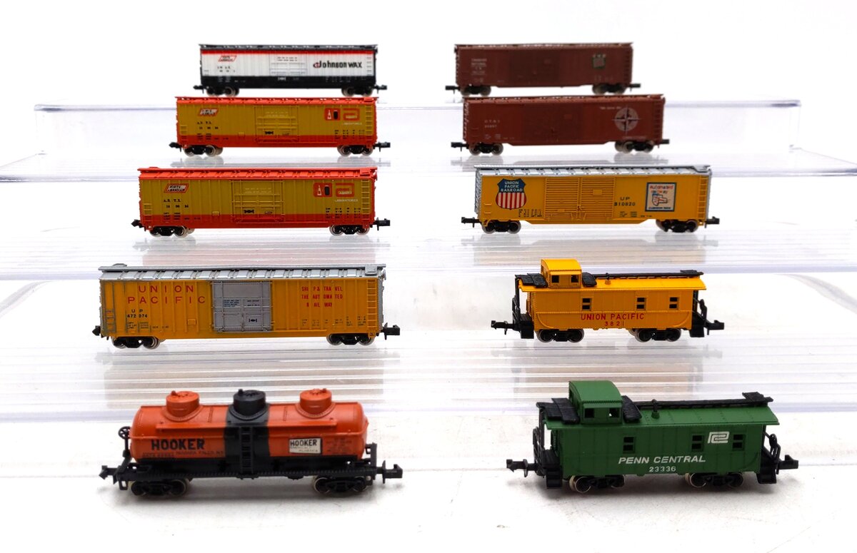 MRC N Scale Assorted Freight Cars: 7066, 7085, 7084, 7025, 7024, 7034, 7033 [10] EX