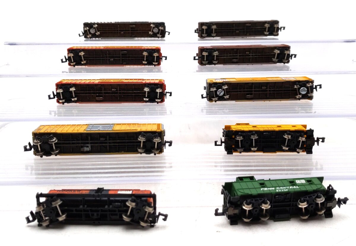 MRC N Scale Assorted Freight Cars: 7066, 7085, 7084, 7025, 7024, 7034, 7033 [10] EX