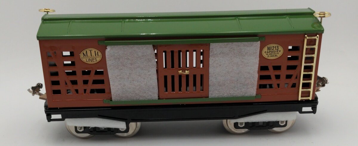 MTH 10-203 Standard Gauge 213 Terra Cotta & Green Stock Car with Brass Trim LN/Box