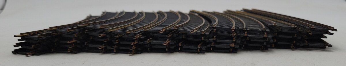 Atlas Life-Like, Bachmann & Others HO Assorted Curved Track Sections [49] EX