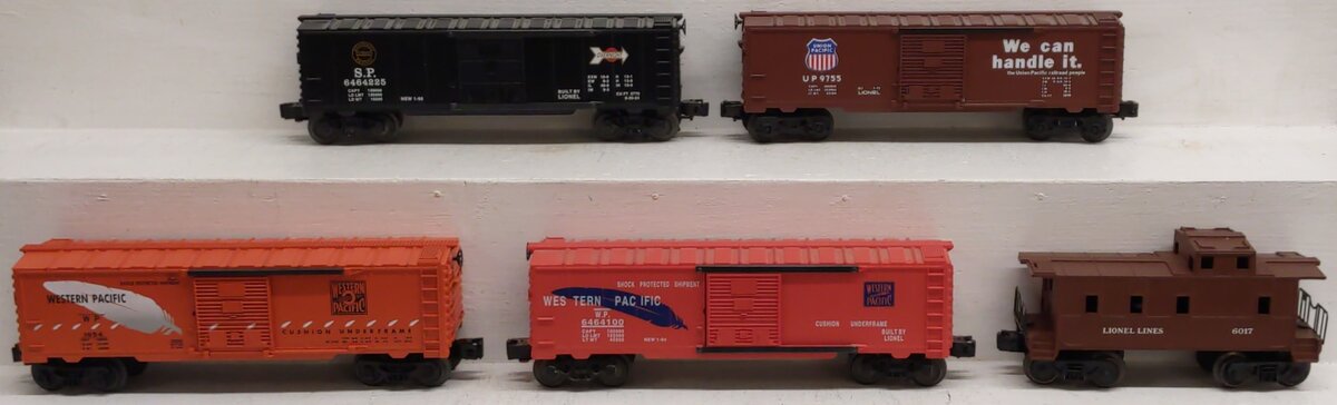 Lionel O Gauge Assorted Box Cars and Caboose [5] EX