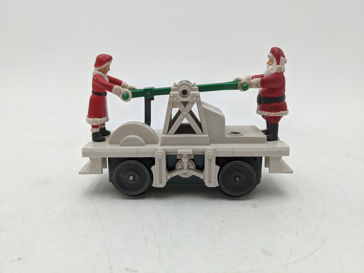 Lionel 6-38853 O Gauge Santa and Mrs. Claus Handcar EX
