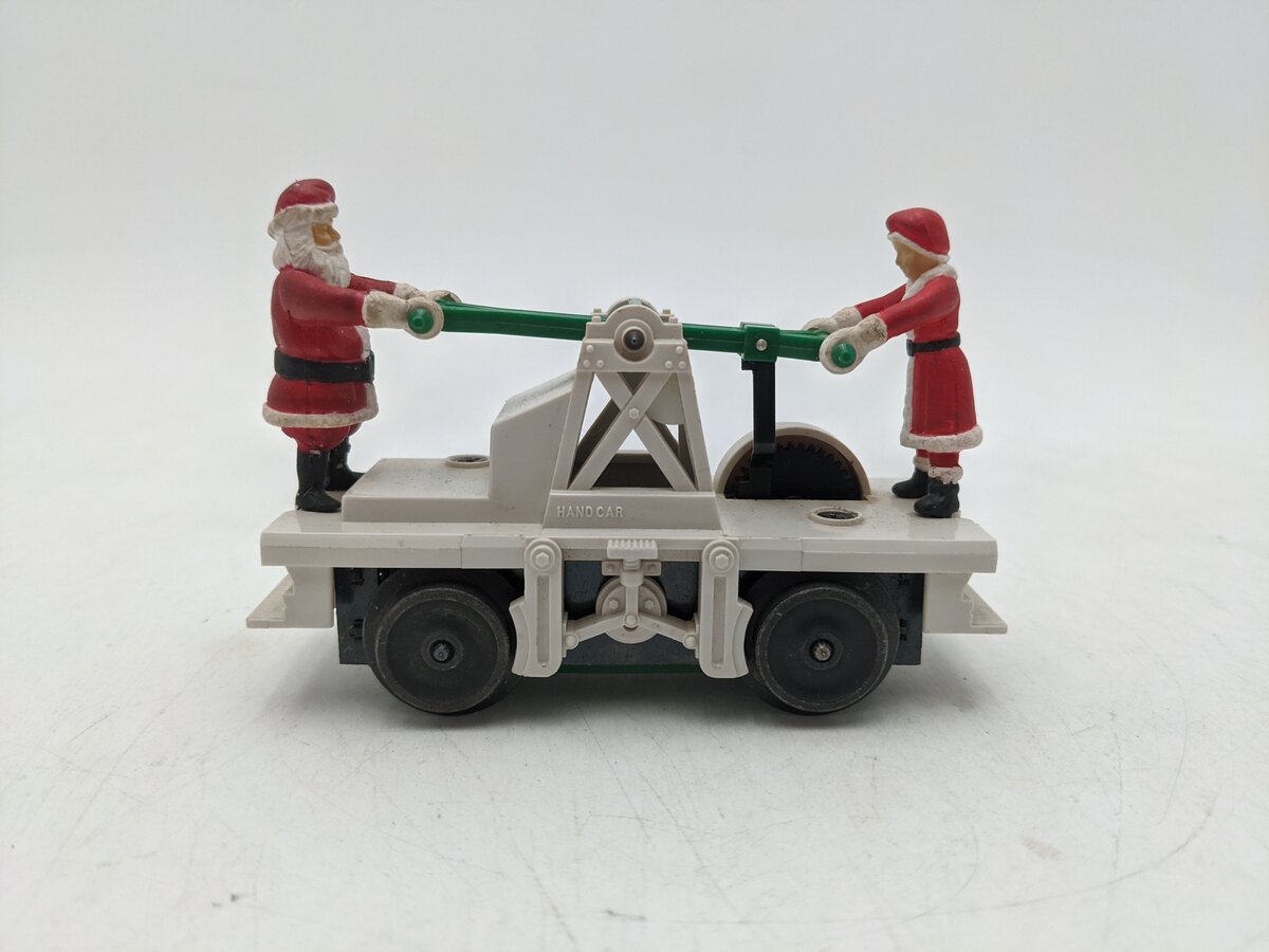 Lionel 6-38853 O Gauge Santa and Mrs. Claus Handcar EX