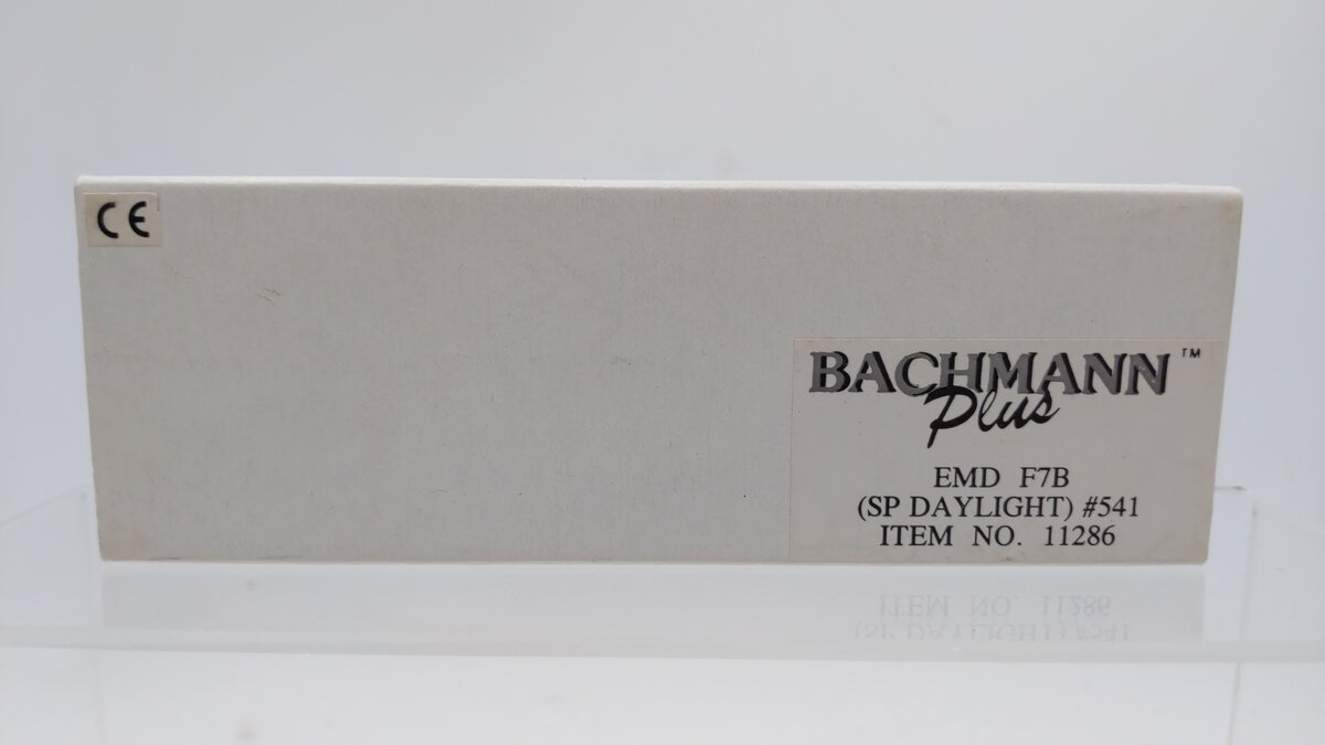 Bachmann 11285 N Scale SP Daylight Powered EMD F7B Diesel Locomotive #341 LN/Box