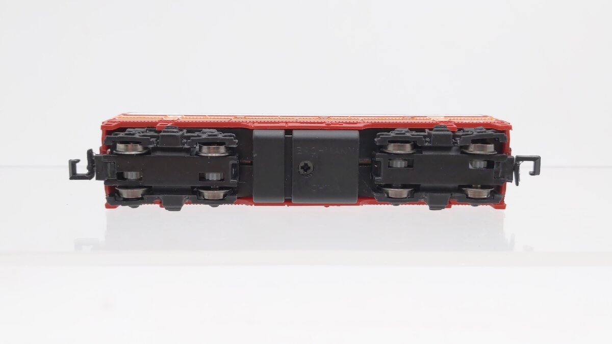Bachmann 11285 N Scale SP Daylight Powered EMD F7B Diesel Locomotive #341 LN/Box