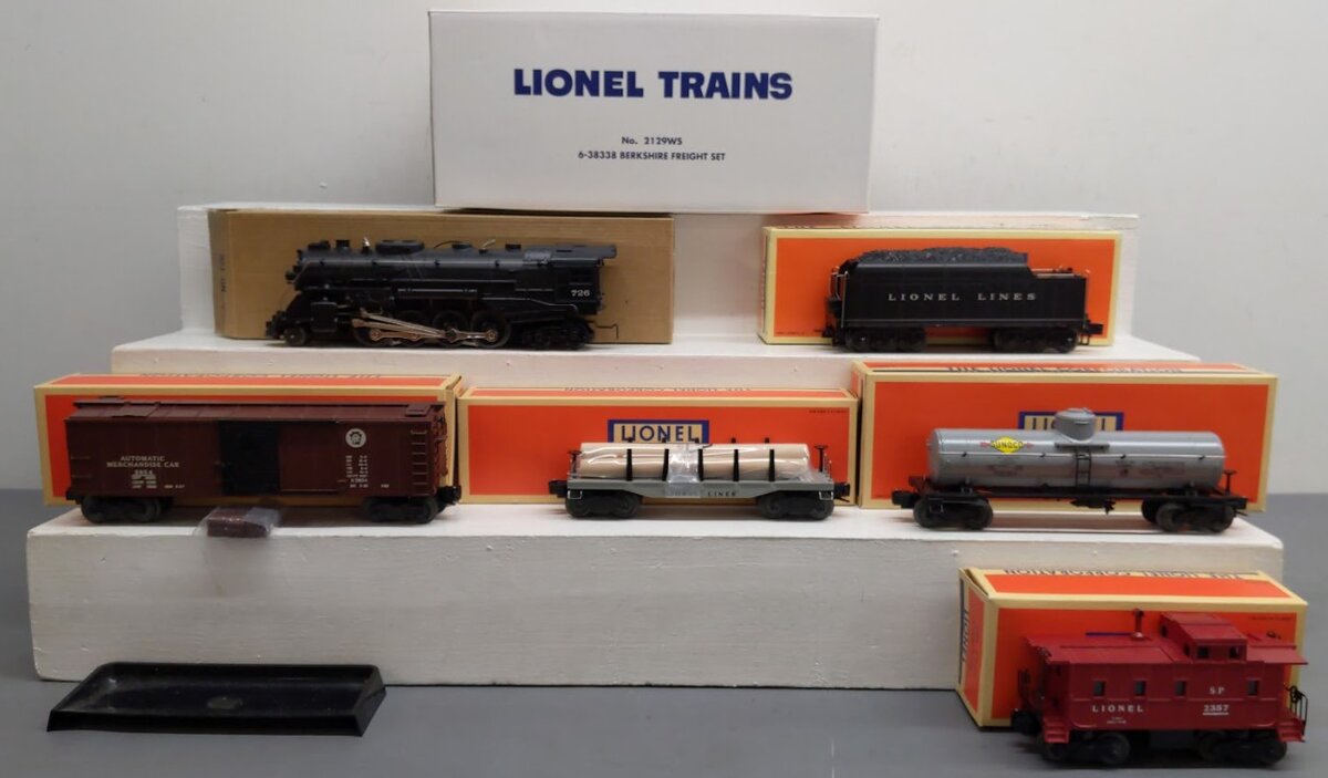 Lionel 6-38338 O Gauge PWC Berkshire Steam Freight Train Set #2129WS EX/Box