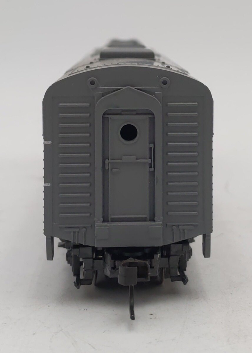 Rivarossi 6118S HO Scale New York Central Powered B Unit #4098 EX
