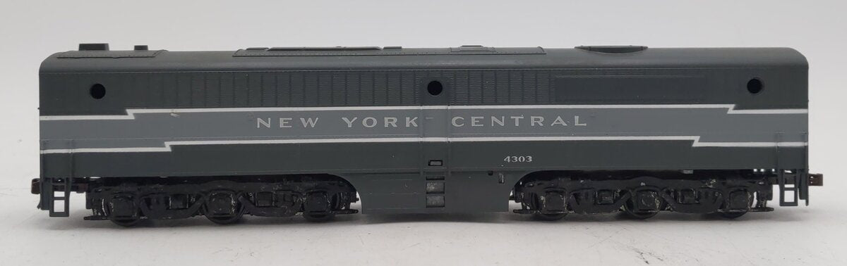 Athearn 3363 HO New York Central PB-1 Powered Diesel Locomotive #4303 EX