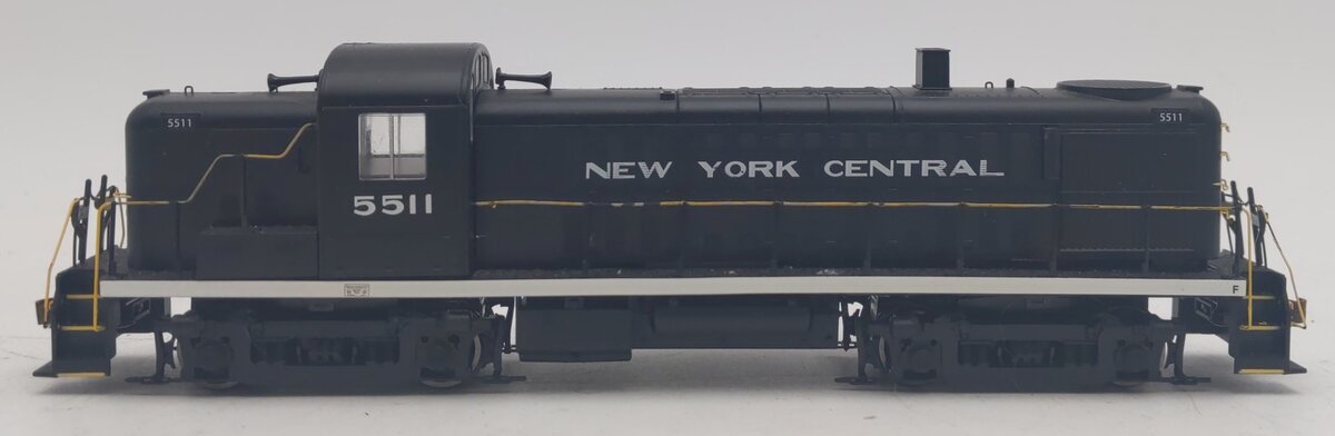 Athearn 94080 HO Scale New York Central RS-3 Locomotive #5511 EX