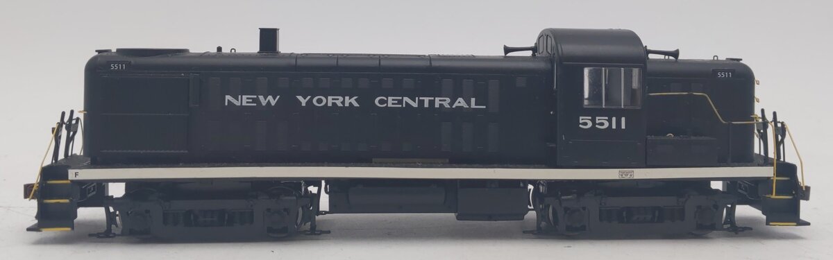 Athearn 94080 HO Scale New York Central RS-3 Locomotive #5511 EX