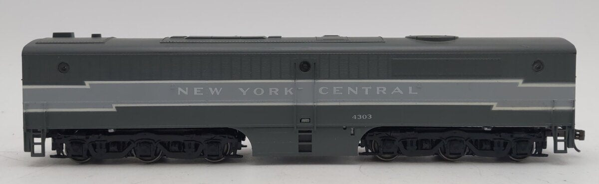 Athearn 4303 HO New York Central PB-1 Powered Diesel Locomotive #4303 EX