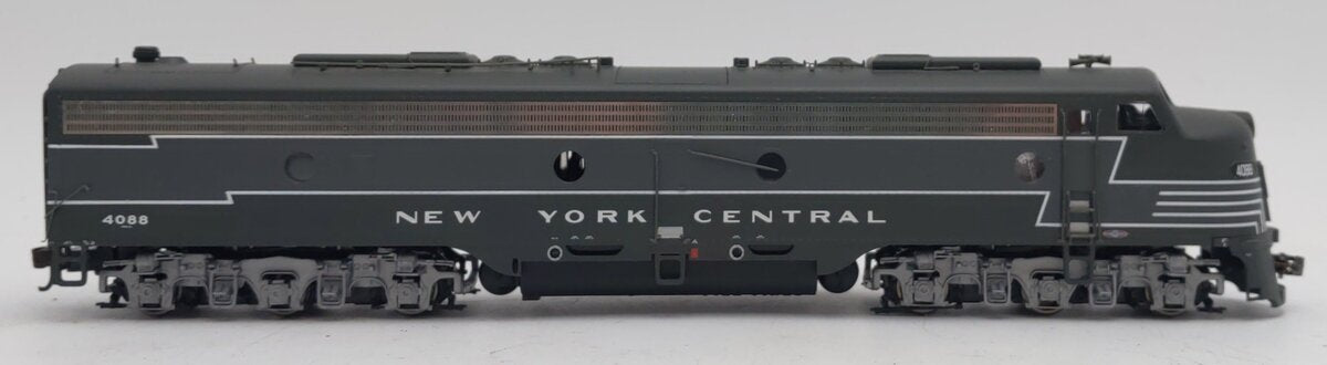 Proto 2000 920-31711 HO Scale NYC E8/9 Diesel Locomotive #4088 EX