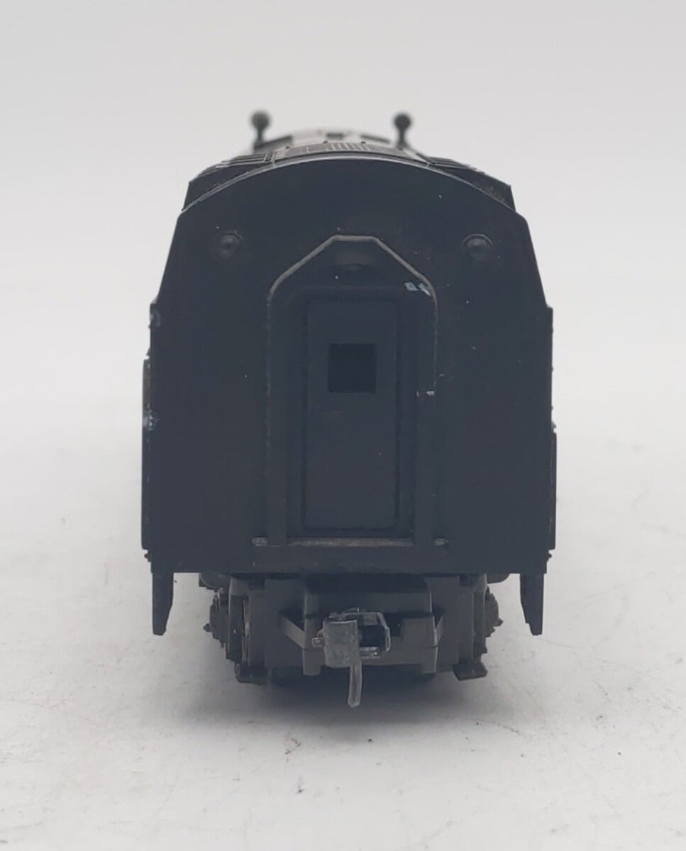 Roco 3820 HO NYC Shark Nose Powered Diesel Locomotive #3820 VG