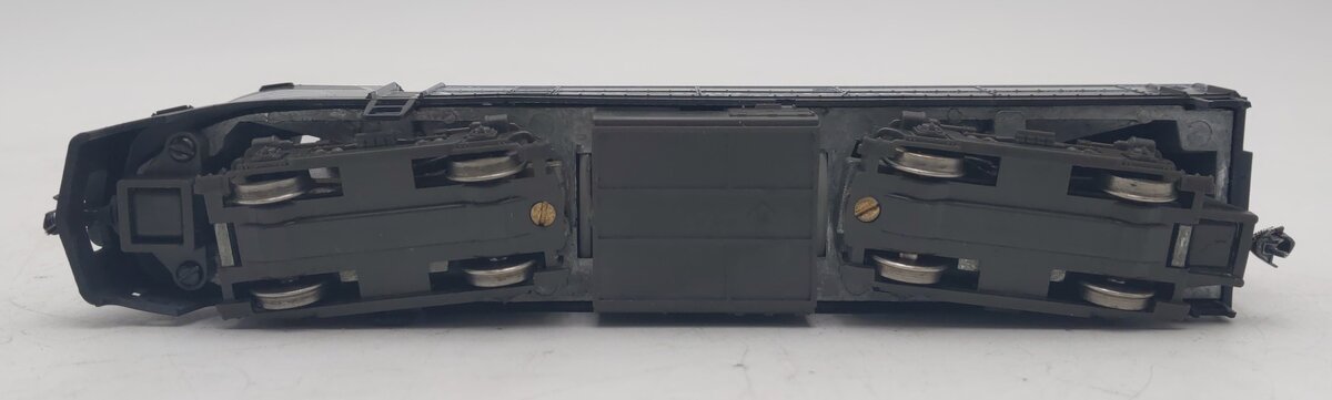 Roco 3820 HO NYC Shark Nose Powered Diesel Locomotive #3820 VG