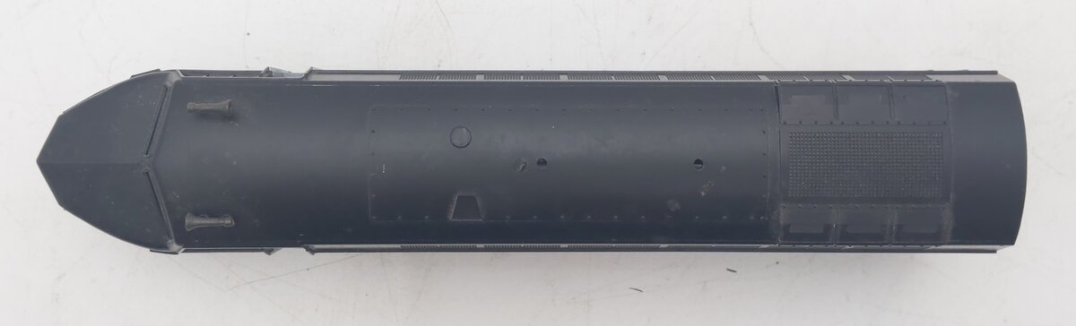 Roco 3820 HO NYC Shark Nose Powered Diesel Locomotive #3820 VG