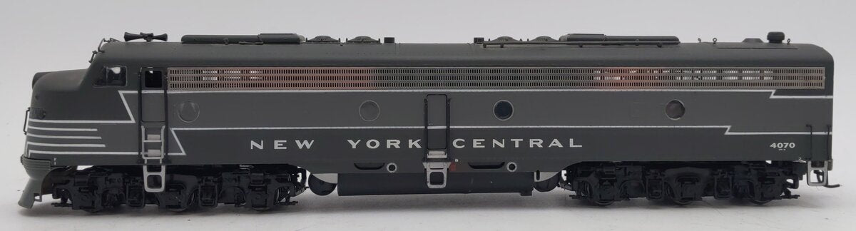 Proto 2000 8193 HO Scale New York Central E8/9 Diesel Locomotive #4070 EX