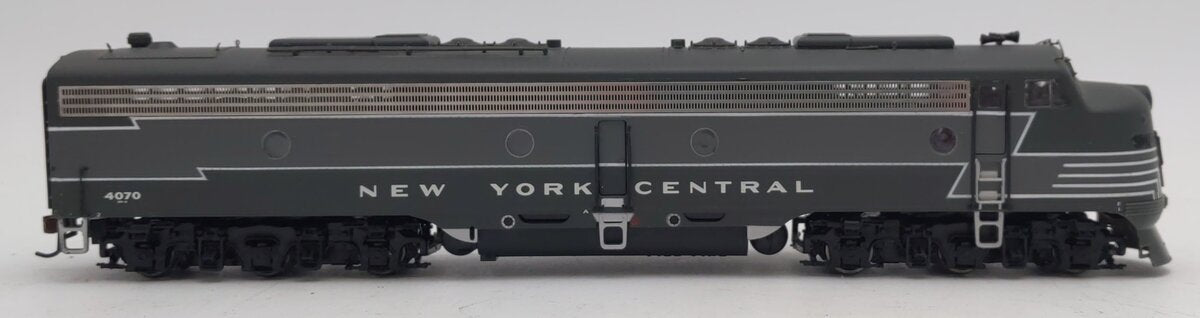 Proto 2000 8193 HO Scale New York Central E8/9 Diesel Locomotive #4070 EX