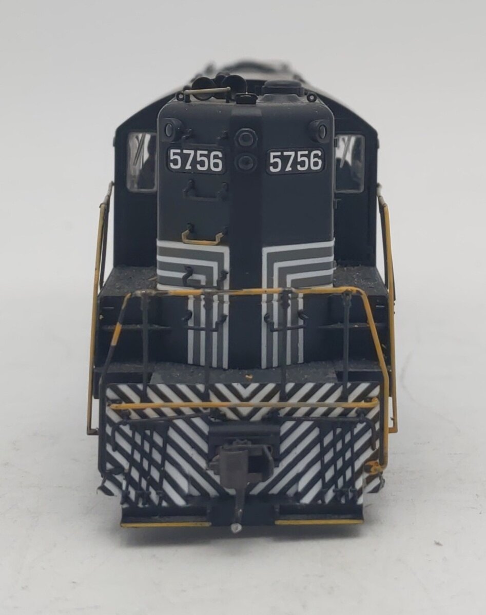 Proto 2000 23150 HO Scale New York Central GP7 Diesel Locomotive #5756 EX