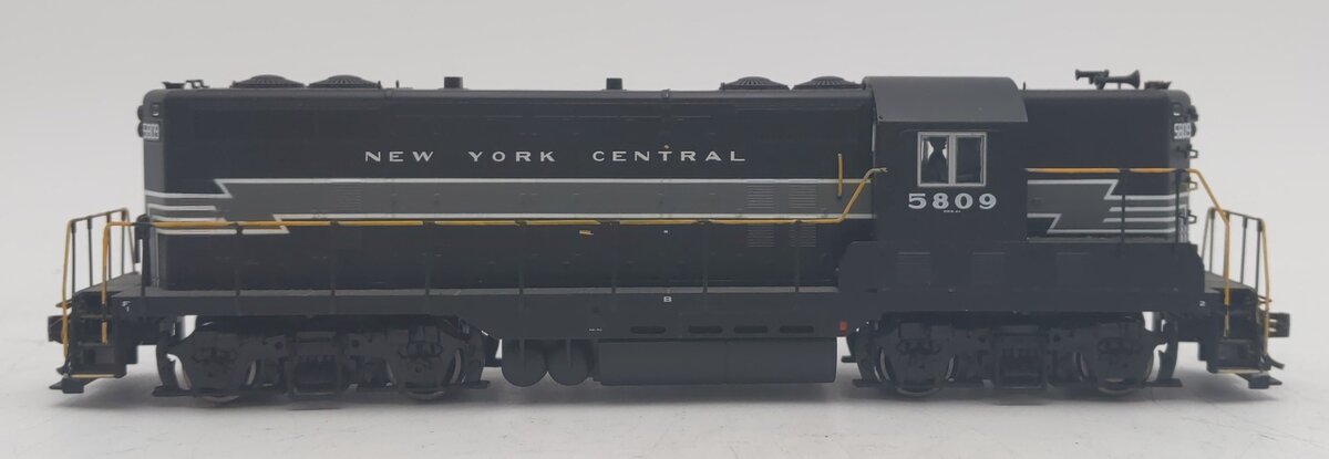Proto 2000 23054 HO Scale NYC Powered GP-7 Diesel Locomotive #5809 EX