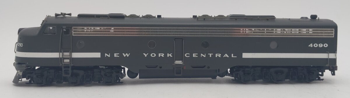 Proto 2000 21006 HO Scale New York Central E8/9 Diesel Locomotive #4090