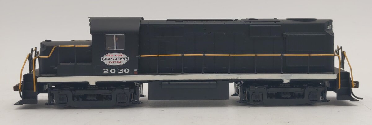 Atlas 8392 A HO NYC Simplified Scheme RS-32 Diesel Locomotive #2030 EX
