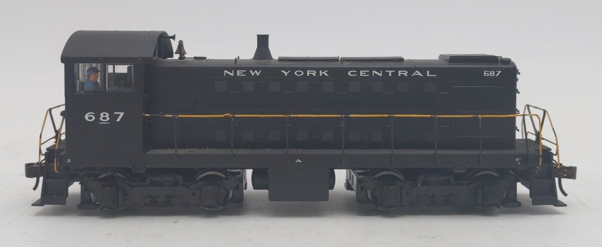 Proto 2000 23731 HO Scale New York Central  S1 Locomotive #687 EX