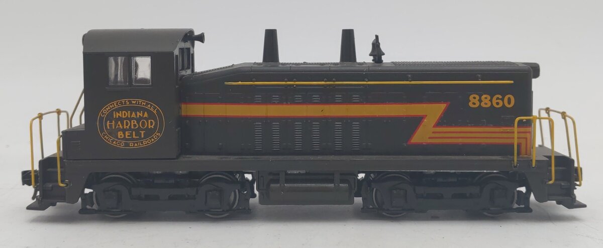 HO Scale Indiana Harbor Belt Powered Diesel Locomotive #8860 - Custom