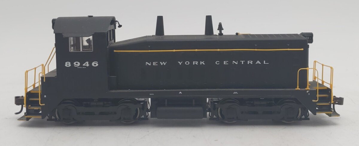 Proto 2000 21138 HO Scale NYC SW9 Diesel Locomotive #8946 EX