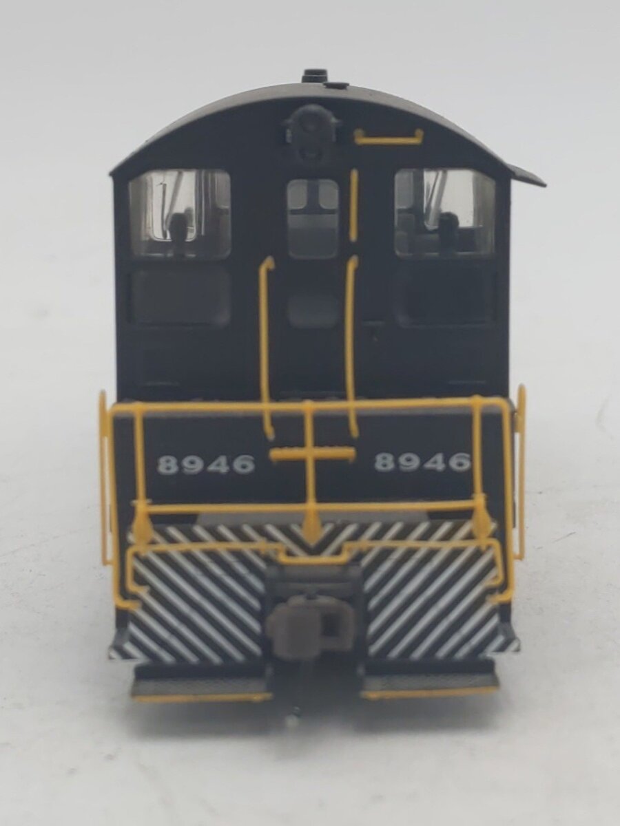 Proto 2000 21138 HO Scale NYC SW9 Diesel Locomotive #8946 EX