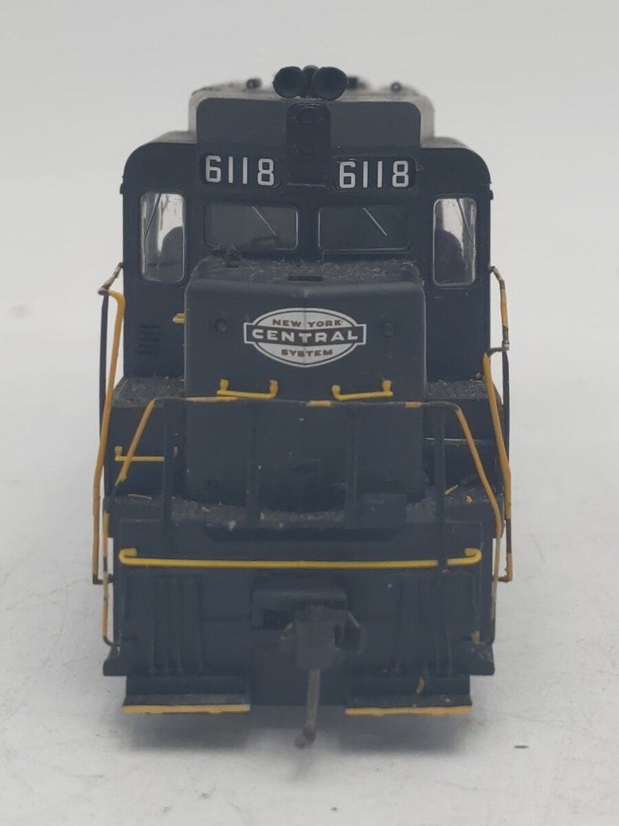 Proto 2000 21547 HO New York Central Powered GP-30 Diesel Locomotive #6118 VG