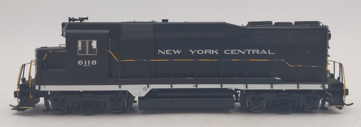 Proto 2000 21547 HO New York Central Powered GP-30 Diesel Locomotive #6118 VG