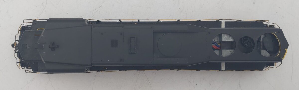 Proto 2000 21548 HO New York Central Powered GP-30 Diesel Locomotive #6123