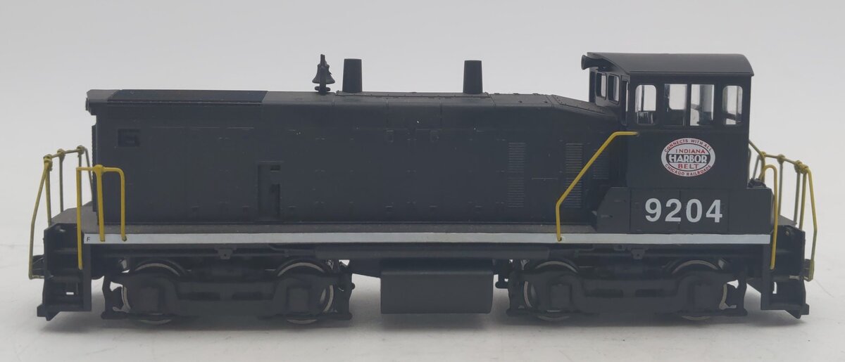 HO Scale Indiana Harbor Belt Powered Diesel Locomotive #9204 EX