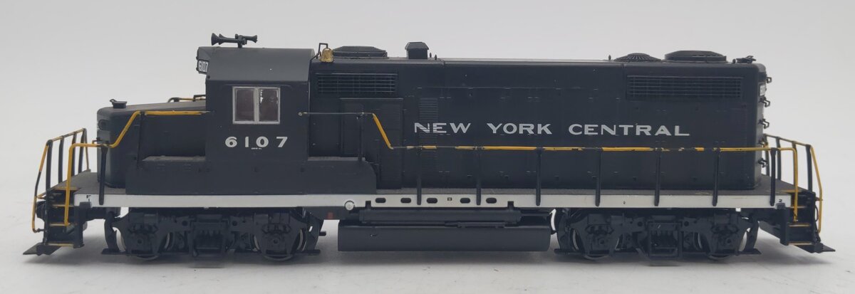 Proto 2000 8069 HO Scale New York Central EMD GP20 Diesel Locomotive #6107 EX