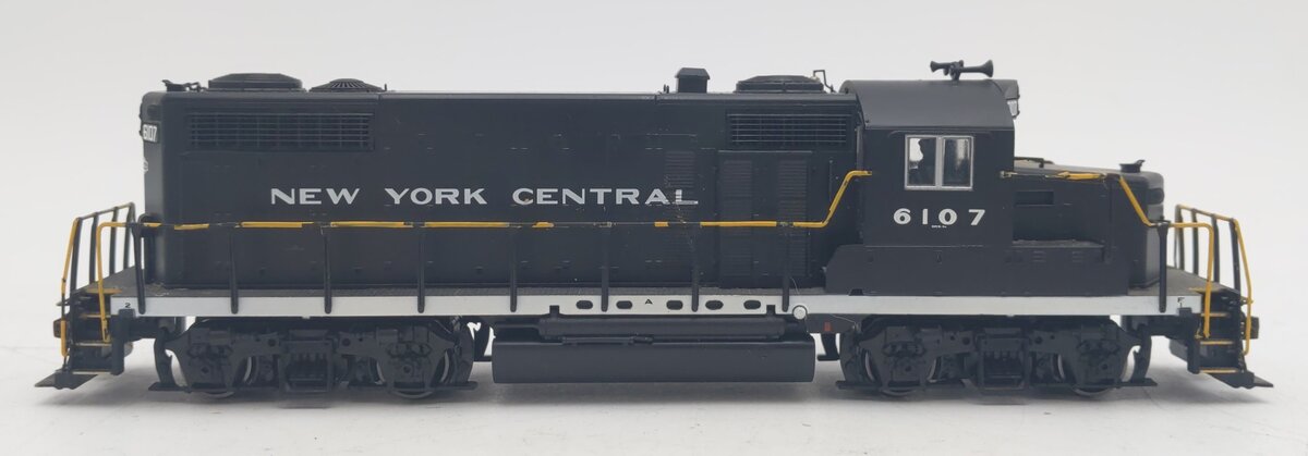 Proto 2000 8069 HO Scale New York Central EMD GP20 Diesel Locomotive #6107 EX