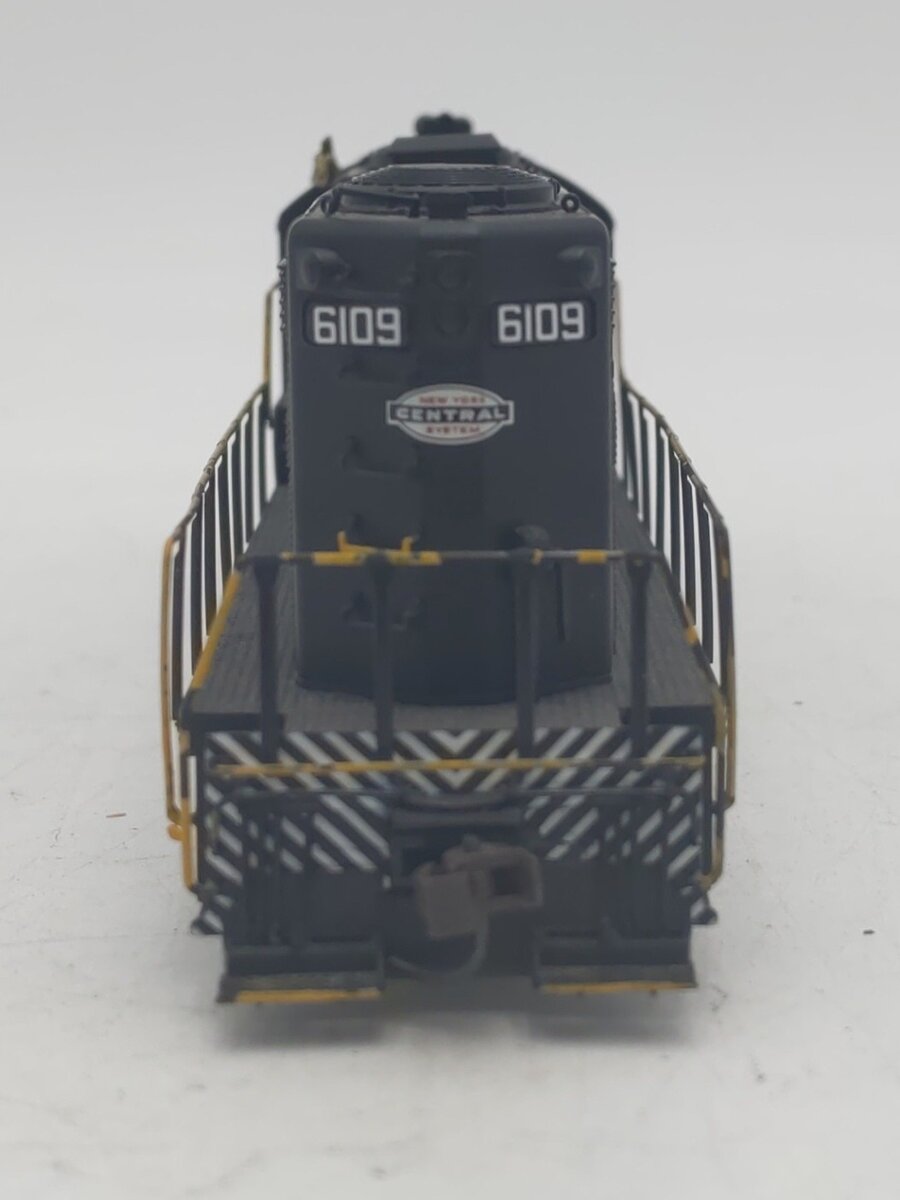 Proto 2000 8066 HO Scale New York Central EMD GP20 Diesel Locomotive #6109
