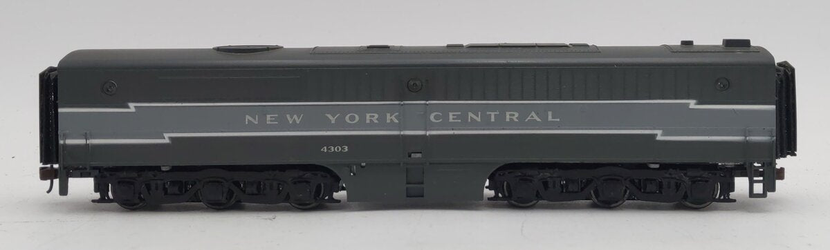 Athearn 4303 HO New York Central PB-1 Powered Diesel Locomotive #4303 EX