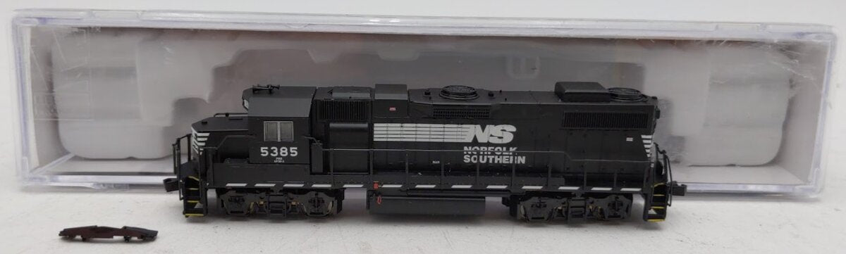 Walthers 920-75007 N Scale Norfolk Southern GP38-2 Diesel Locomotive #5385 EX/Box