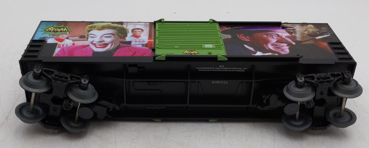 Lionel 1928600 O Gauge Batman Classic Gotham City Villains Hi-Cube Boxcar LN/Box