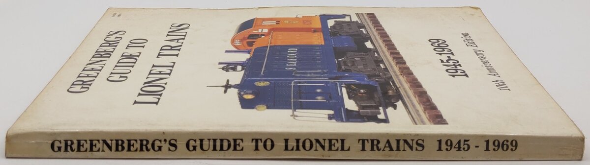 Greenberg's Guide To Lionel Trains 1945-1969 Paperback Book By Bruce C Greenberg VG